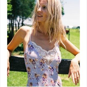 SALE💕Friday I’m In Love XO Floral Lavender Lilac